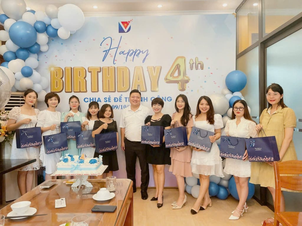 Chúc mừng 4 năm thành lập Công ty cổ phần Công nghệ Hành chính Đại Việt 7